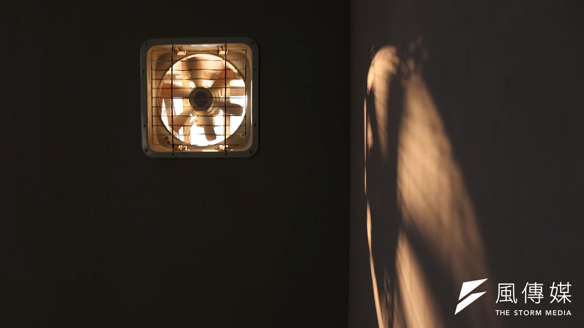 北藝大美術系同學林倚珍作品「誰的景 One’s Scenery」。(圖/新北市文化局提供) 北藝大美術系同學林倚珍作品「誰的景 One’s Scenery」。(圖/新北市文化局提供)