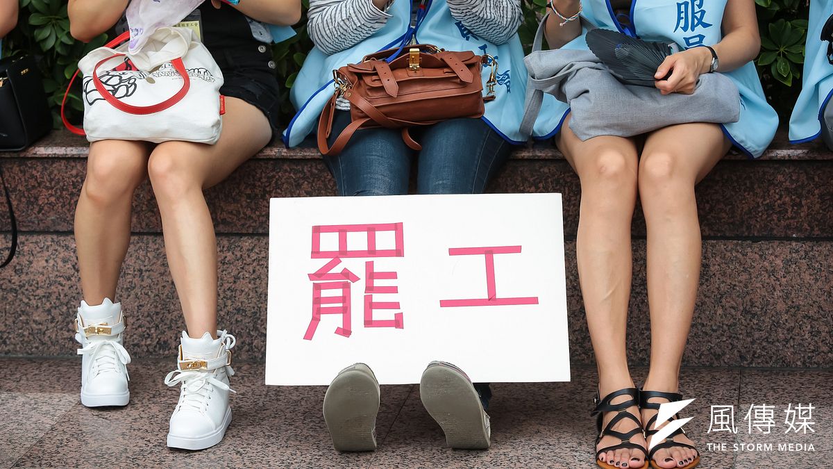民進黨因民粹意識而執政,也無法脫逃於衝擊。(顏麟宇攝) 民進黨因民粹意識而執政,也無法脫逃於衝擊。(顏麟宇攝)