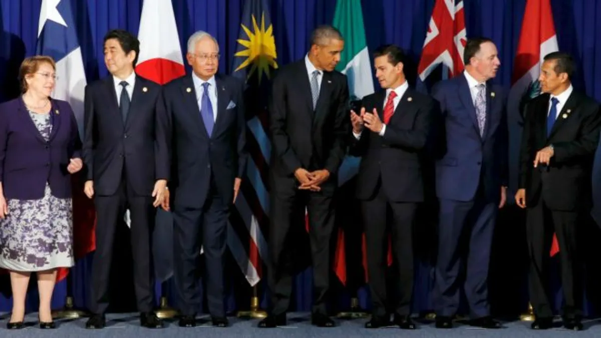 安倍預計將在兩個峰會上和峰會期間的雙邊會談中提南海問題,呼籲以國際法確保海洋航行自由。(BBC中文網)
