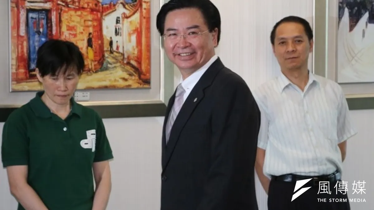 民進黨秘書長吳昭燮表示,政府放下政治偏見,站在尊重專業、尊重人權立場,讓扁終獲得保外就醫。(余志偉攝)