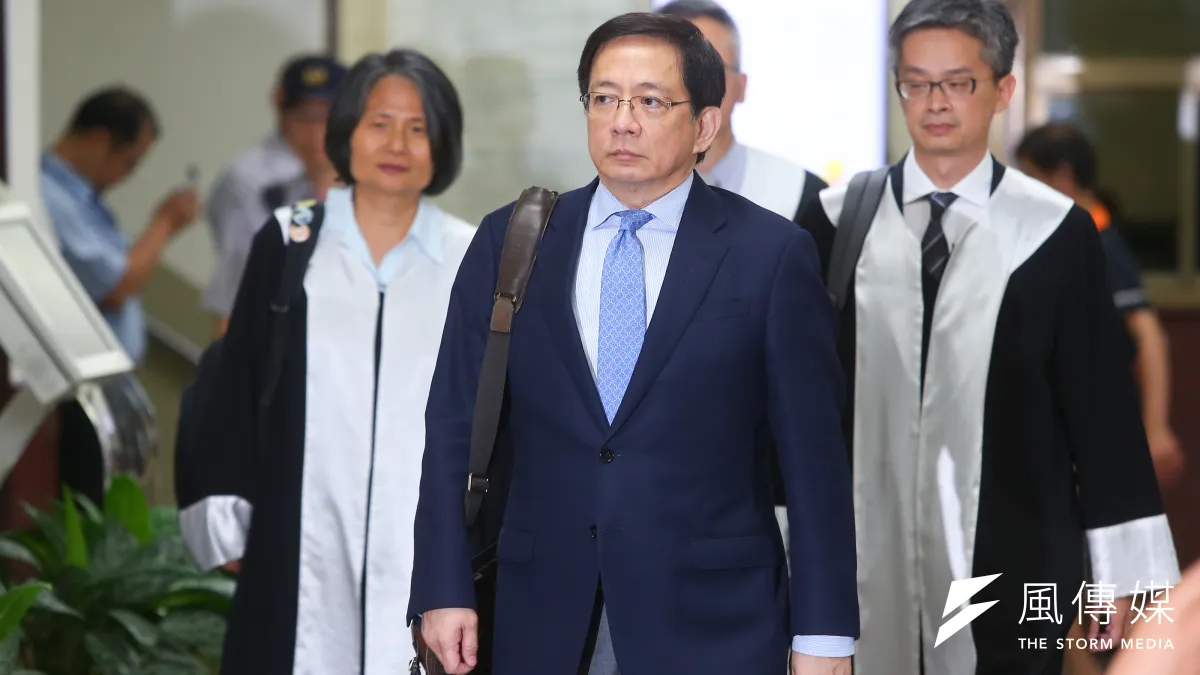 台大校長管中閔2日出席公務員懲戒委員會「管中閔懲戒案準備程序庭」。(顏麟宇攝)