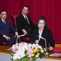 蔡英文氏(右)が大統領を務めていた時に育てた検察官体系が、賴清德氏の就任後に調整を受けた。(写真/蔡親傑撮影) 蔡英文氏(右)が大統領を務めていた時に育てた検察官体系が、賴清德氏の就任後に調整を受けた。(写真/蔡親傑撮影)