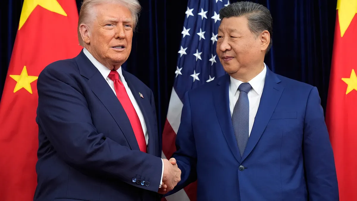 2025年10月30日、米国大統領トランプ氏と中国国家主席習近平氏が韓国・釜山で会談した。(美聯社) 2025年10月30日、米国大統領トランプ氏と中国国家主席習近平氏が韓国・釜山で会談した。(美聯社)