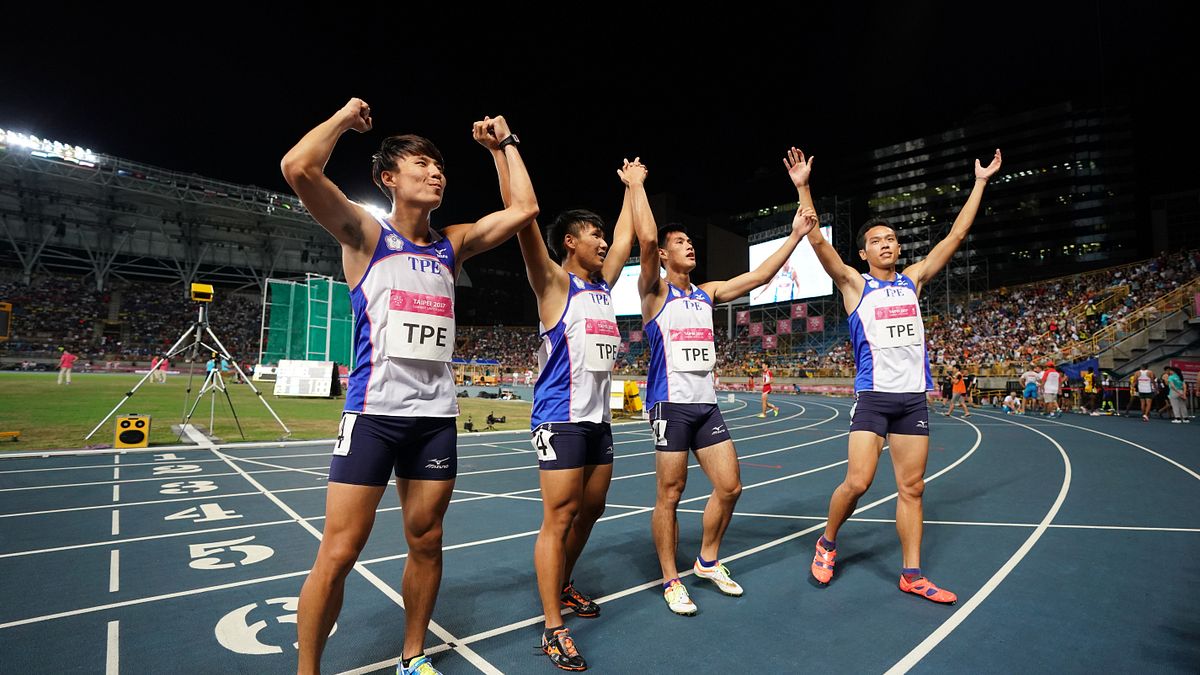 中華隊選手魏溢慶、楊俊瀚、鄭博宇、陳家薰,在世大運田徑賽男子400公尺接力賽中,為台灣拿下一銅。(大專體總提供) 中華隊選手魏溢慶、楊俊瀚、鄭博宇、陳家薰,在世大運田徑賽男子400公尺接力賽中,為台灣拿下一銅。(大專體總提供)