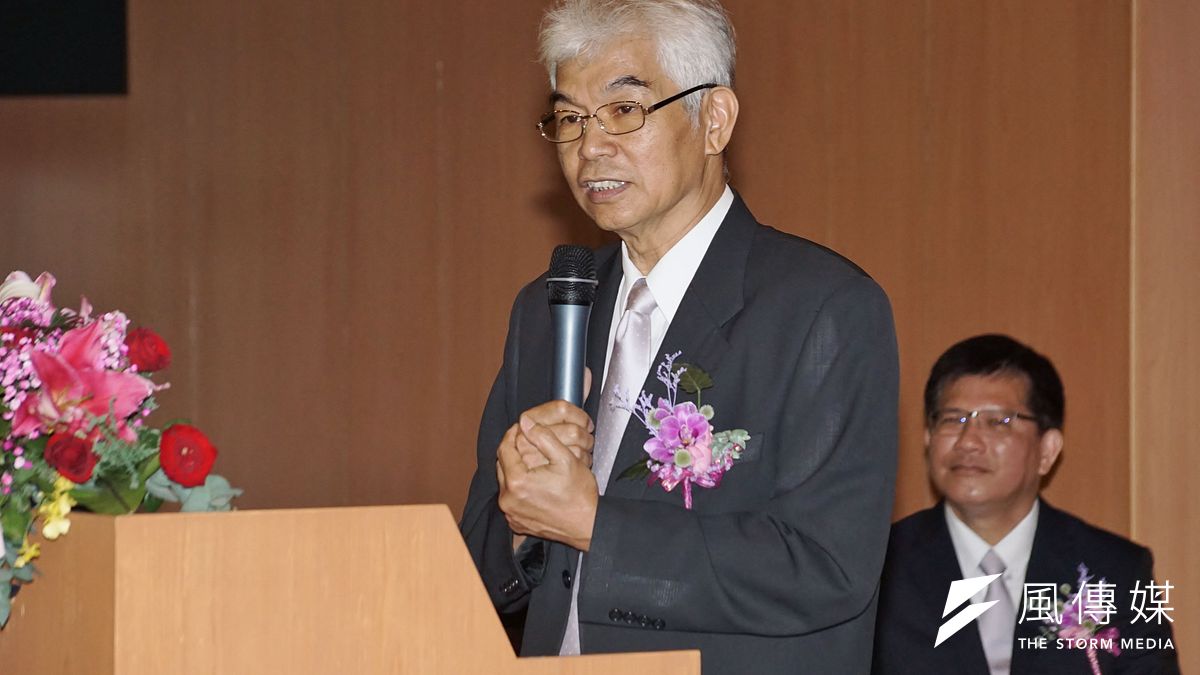 交通部公路總局16日舉行新任局長布達典禮,新任局長許鉦漳致詞。(盧逸峰攝) 交通部公路總局16日舉行新任局長布達典禮,新任局長許鉦漳致詞。(盧逸峰攝)