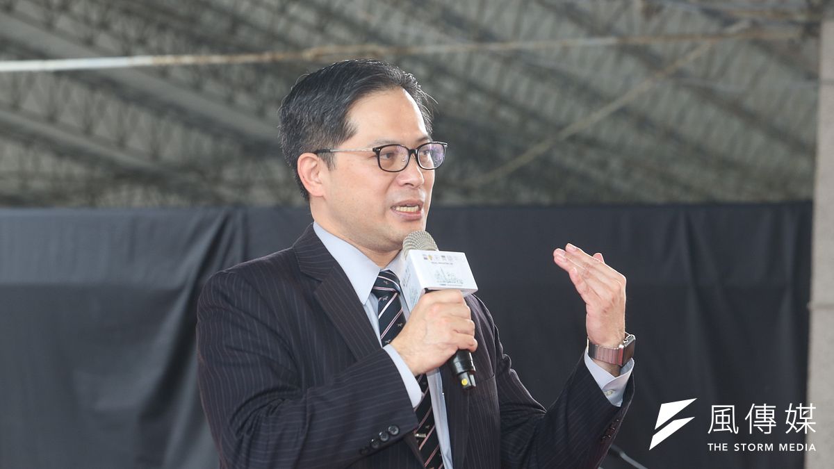 台灣公共服務多委外辦理,然而費用核銷卻長期遭到詬病。吳明機表示,部分承辦機構年初承攬政府標案後,可能得等到第二季、第三季才拿得到委辦經費,因此,未來信保基金可能會提供短期週轉金的補助。(資料照,陳明仁攝) 台灣公共服務多委外辦理,然而費用核銷卻長期遭到詬病。吳明機表示,部分承辦機構年初承攬政府標案後,可能得等到第二季、第三季才拿得到委辦經費,因此,未來信保基金可能會提供短期週轉金的補助。(資料照,陳明仁攝)