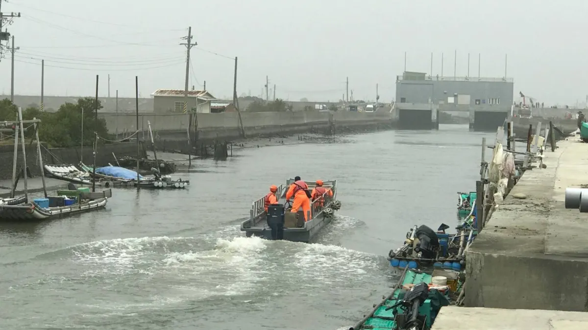 台南釣客與漁民爭執落海 海巡警消搜索2天沒下落