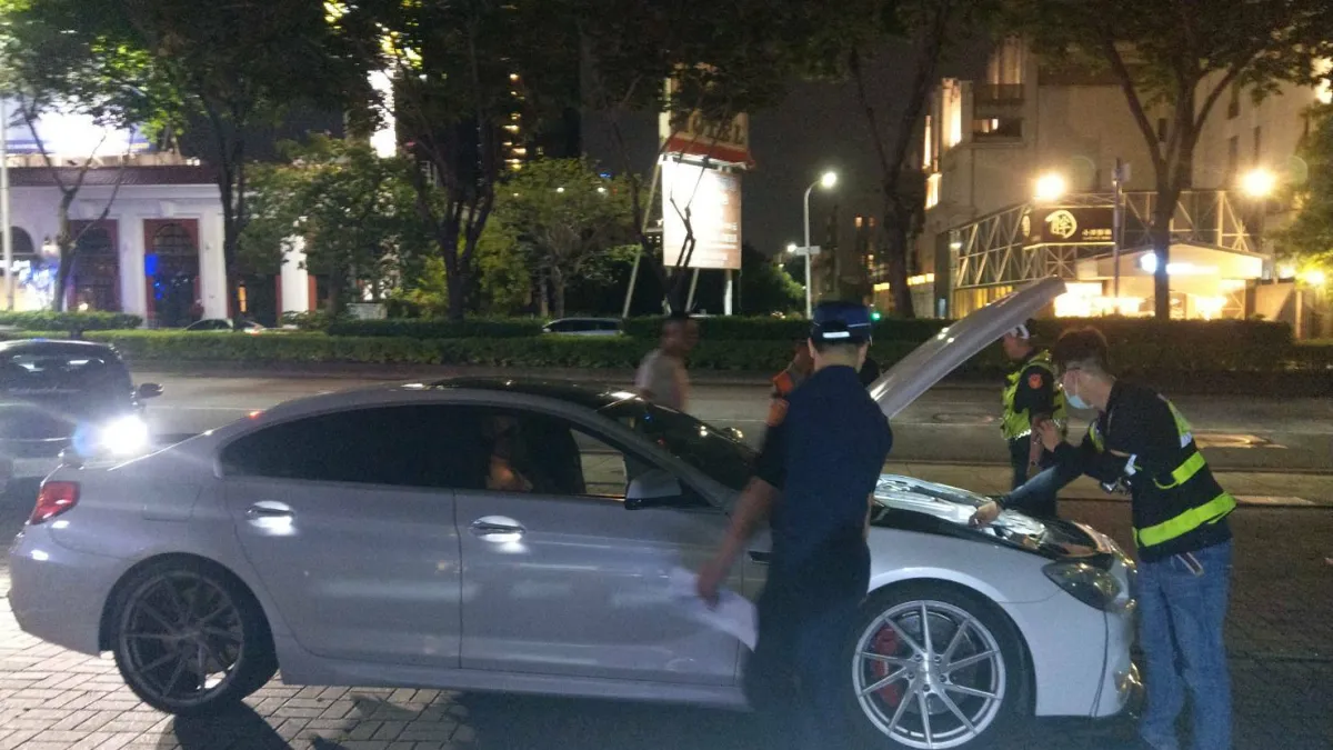 臺中市政府警察局於今年8月執行「靜城專案」,共取締1,879件超速 違規,蒐證128部噪音車輛。(圖/台中市政府警察局交通警察大隊提供)