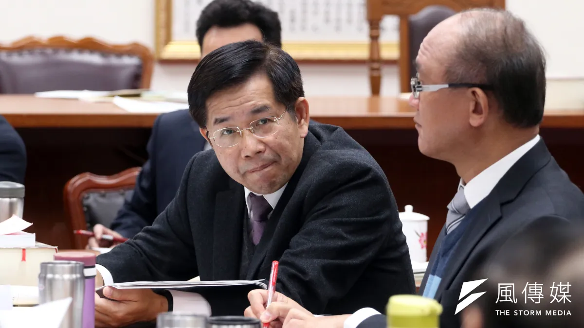 內閣改組聲起,教育部長潘文忠又被點名,所謂鐵打的衙門流水的官,但犧牲的却是各種計畫如風,轉眼吹過無痕。。(蘇仲泓攝)