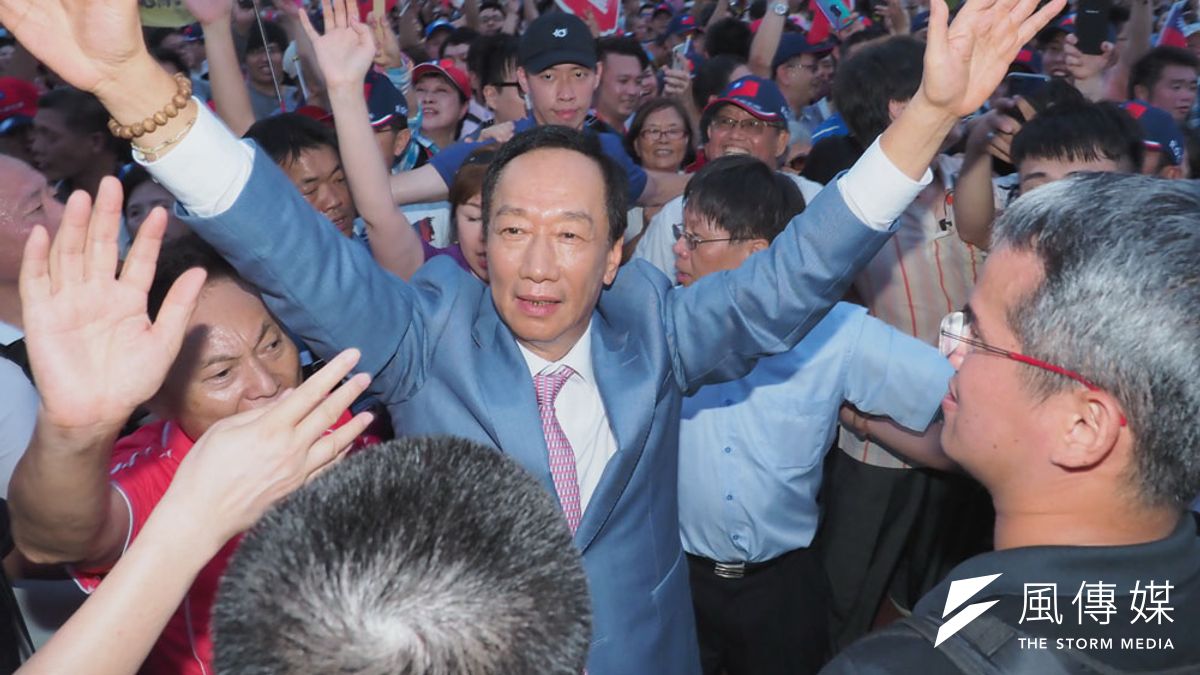 郭台銘雖有參選意願,但若選總統勝算不高,很可能會寧可棄選。(林瑞慶攝) 郭台銘雖有參選意願,但若選總統勝算不高,很可能會寧可棄選。(林瑞慶攝)