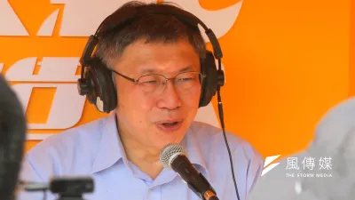 民眾黨主席柯文哲一個月之內,民調支持上升竟超越藍綠兩大黨。(柯承惠攝)