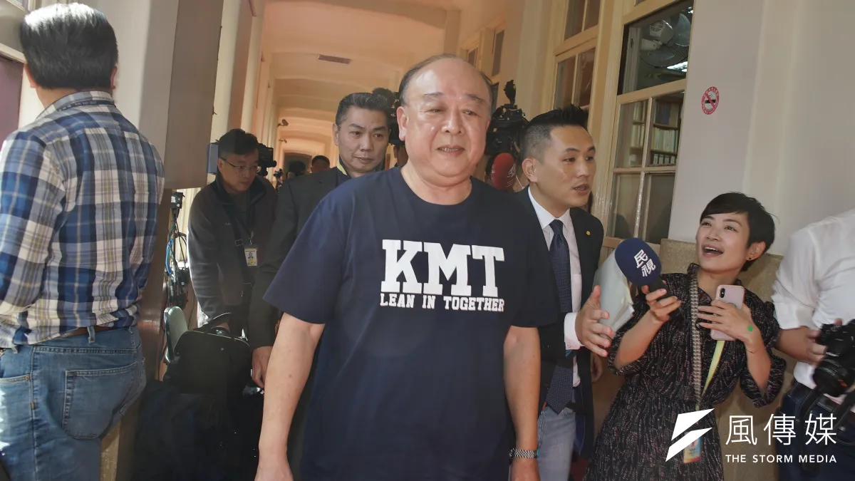 作者認為,吳斯懷(見圖)半生戎馬保家衛國,月退金卻慘遭無情刪砍,他上街抗爭並非無理取鬧。(資料照,盧逸峰攝)
