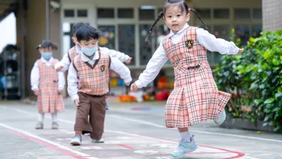 桃園首座全客語幼兒園在新屋正式成立。(圖/桃園市政府客家局提供)