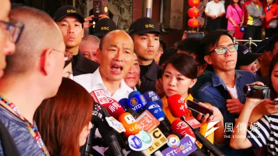 一名逃到澳洲的中共間諜供稱,北京曾在去年九合一大選中,資助國民黨總統候選人韓國瑜2000萬人民幣。對此,韓國瑜23日嚴正駁斥,表示若有拿1塊錢就退選。(潘維庭攝)
