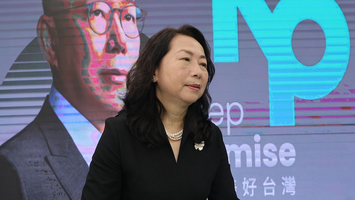 幕後》檢調嚇壞了!徐春鶯涉共諜案 手機對話又牽到賴清德身邊的人