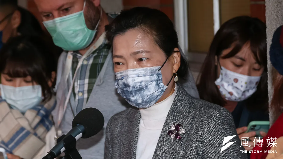 經濟部長王美花(見圖)宣布,苗栗、台中從4月6日起調整水情燈號為紅燈,啟動「供5停2」分區供水。(顏麟宇攝)