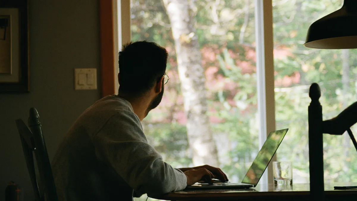 遠距、遠端工作、居家辦公、WFH(Unsplash)