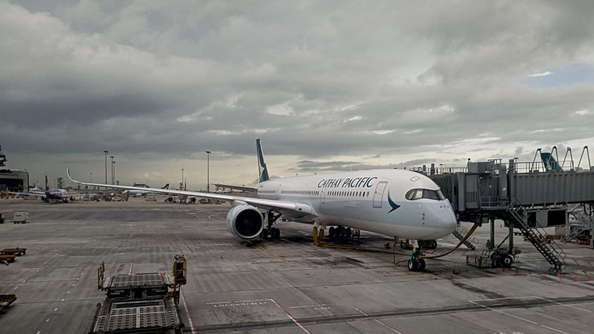 針對武漢疫情,國泰航空宣布30日起至3月底,將逐步減少來往香港及中國航班約5成或更多的運力。(資料照,Wikipedia / CC BY-SA 4.0) 針對武漢疫情,國泰航空宣布30日起至3月底,將逐步減少來往香港及中國航班約5成或更多的運力。(資料照,Wikipedia / CC BY-SA 4.0)