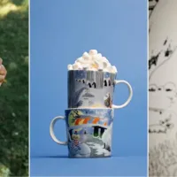ムーミン アラビアはフィンランドのムーミン美術館と連携し、トーベ・ヤンソンの原画を生かした限定コレクション「ウィンター ナイト グロー」を10月28日に発売する。(写真/Moomin Arabia Japan PR 事務局提供) ムーミン アラビアはフィンランドのムーミン美術館と連携し、トーベ・ヤンソンの原画を生かした限定コレクション「ウィンター ナイト グロー」を10月28日に発売する。(写真/Moomin Arabia Japan PR 事務局提供)