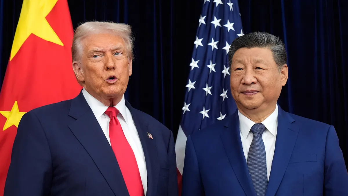 トランプ米大統領(左)と習近平中国国家主席(右)による電話会談を受け、総統府は「中国側の虚偽のナラティブは、中華民国と中華人民共和国が互いに隷属しないという事実を変えることはできない」との立場を示した。(資料写真/AP通信) トランプ米大統領(左)と習近平中国国家主席(右)による電話会談を受け、総統府は「中国側の虚偽のナラティブは、中華民国と中華人民共和国が互いに隷属しないという事実を変えることはできない」との立場を示した。(資料写真/AP通信)
