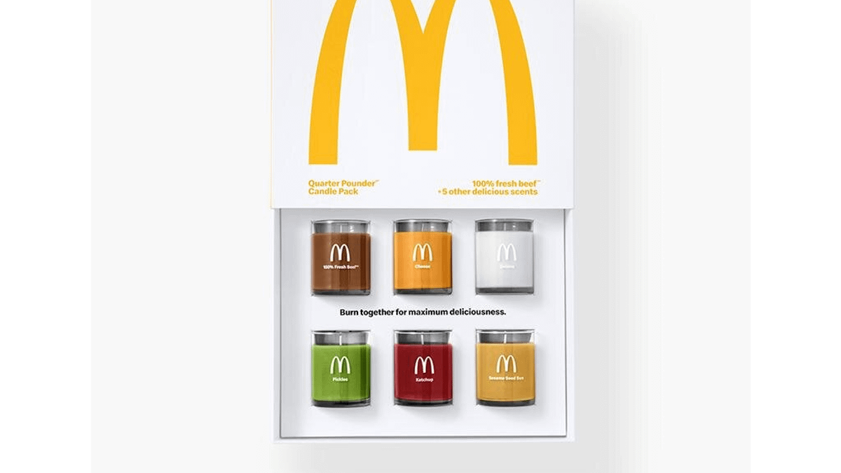 麥當勞推出「四盎司牛肉堡」香氛蠟燭組合。(圖/Would You Magazine) 麥當勞推出「四盎司牛肉堡」香氛蠟燭組合。(圖/Would You Magazine)