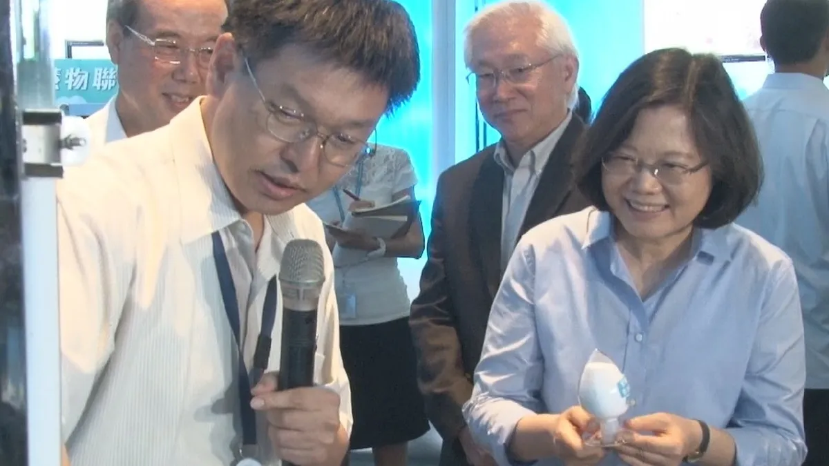視察工研院研發成果 蔡英文盼加速產業升級