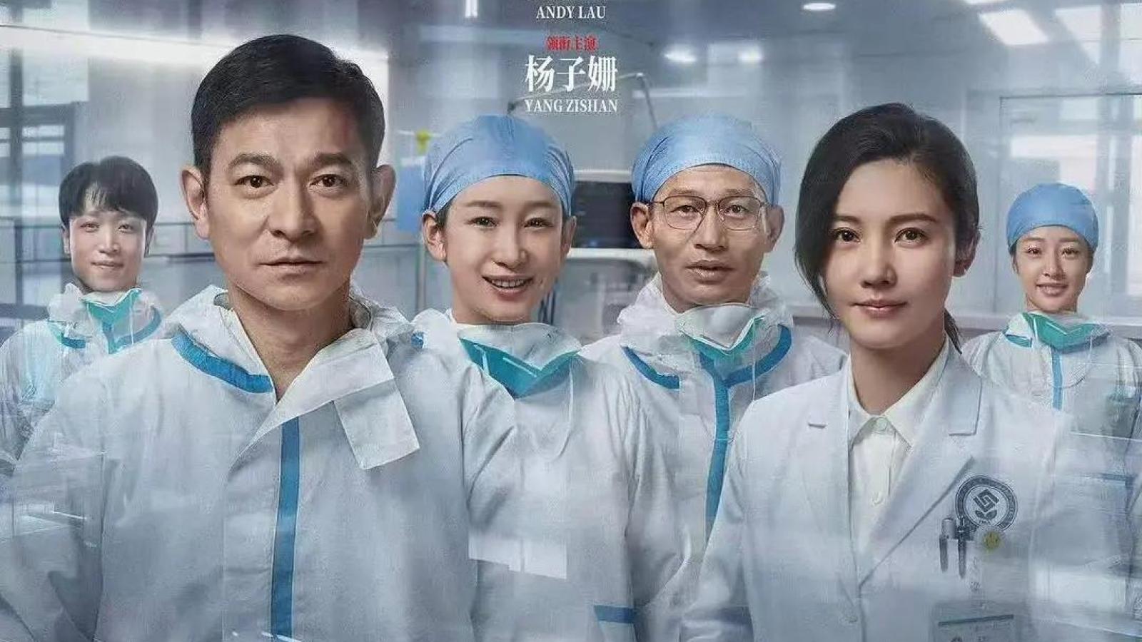 北京觀察》武漢抗疫電影狂遭吐槽!劉德華主演《白衣逆行者》積壓6年上映,英雄敘事為何難獲共鳴?
