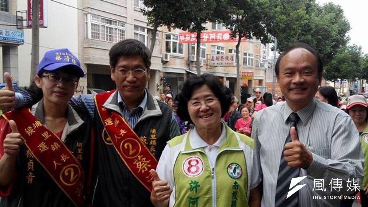 民進黨確定將提名前立委湯火聖(右1)競逐南投立委補選。(取自湯火聖臉書) 民進黨確定將提名前立委湯火聖(右1)競逐南投立委補選。(取自湯火聖臉書)