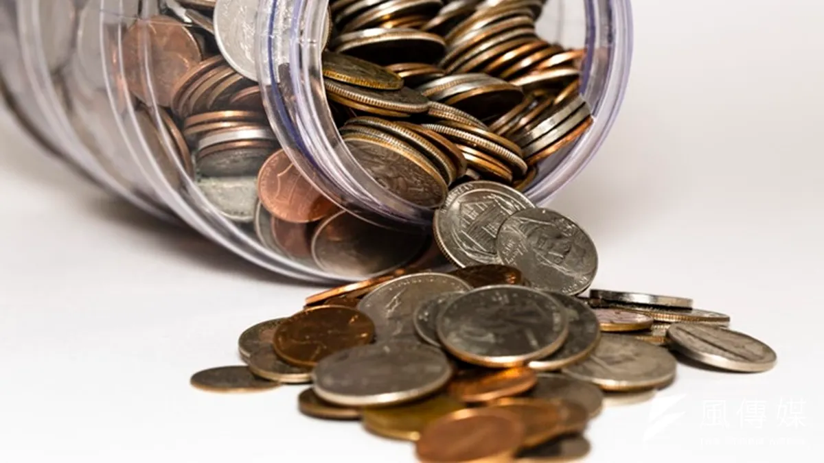 存股和儲蓄本質上就不同,股權投資有與生俱來的風險,公司經營風浪不斷,怎能和至少有300萬存款保險的儲蓄相比?(圖/unsplash)https://unsplash.com/photos/dD46Zl-mfWQ 存股和儲蓄本質上就不同,股權投資有與生俱來的風險,公司經營風浪不斷,怎能和至少有300萬存款保險的儲蓄相比?(圖/unsplash)https://unsplash.com/photos/dD46Zl-mfWQ