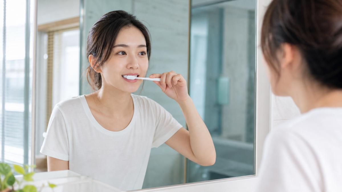 口臭、牙齦流血別忽略!2分鐘檢視你的口腔健康