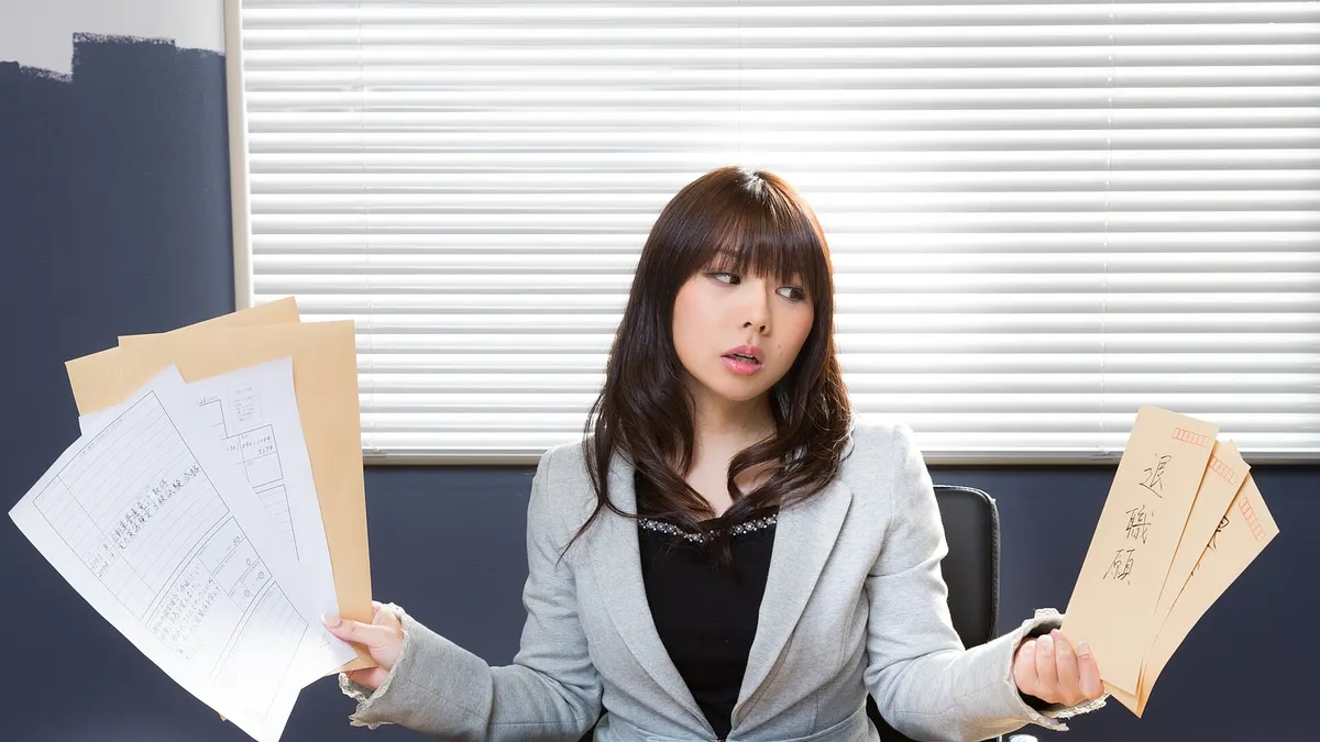 履歷不是離職了才寫,履歷也不是和老闆吵架了之後才寫。(示意圖非本人/pakutaso) 履歷不是離職了才寫,履歷也不是和老闆吵架了之後才寫。(示意圖非本人/pakutaso)