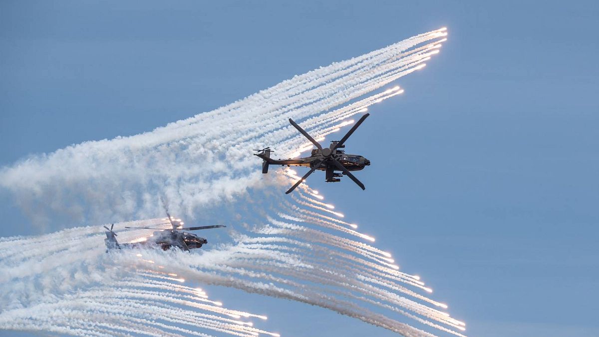 國防部27日表示,阿帕契攻擊直升機的「天鷹專案」近期也結案,結餘款將依規定報繳國庫。(資料照,軍聞社提供) 國防部27日表示,阿帕契攻擊直升機的「天鷹專案」近期也結案,結餘款將依規定報繳國庫。(資料照,軍聞社提供)