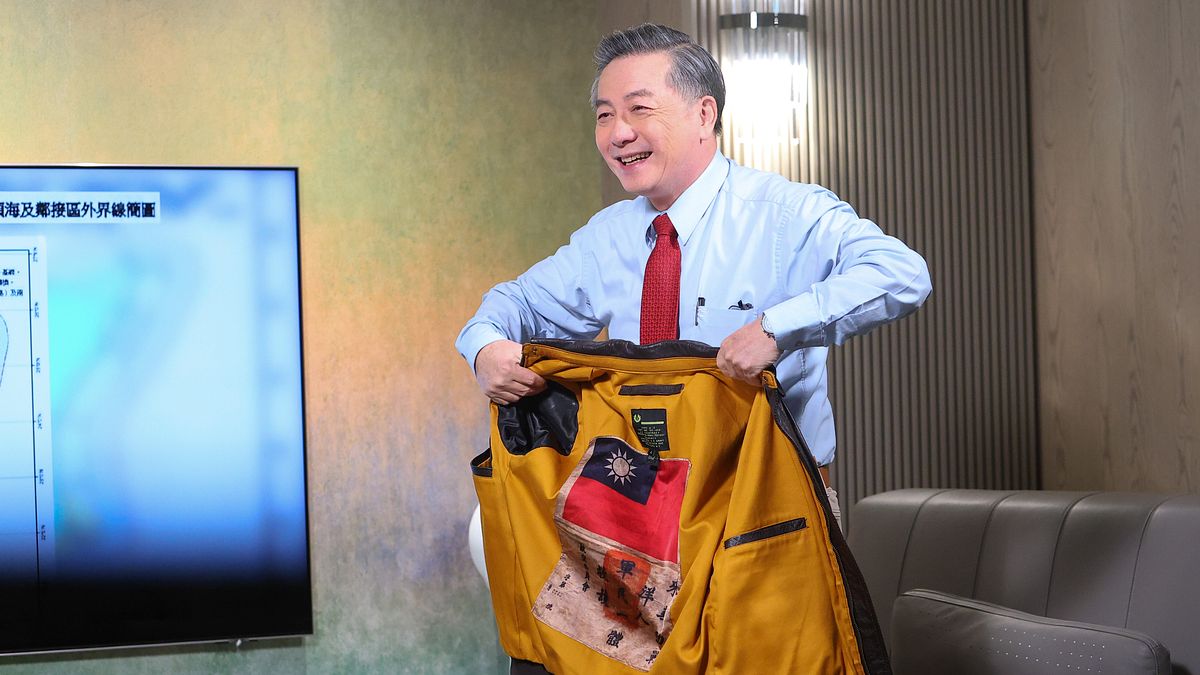 人物》坐在美國國防部長後面遞紙條的台灣人!胡振東的五角大廈秘密任務