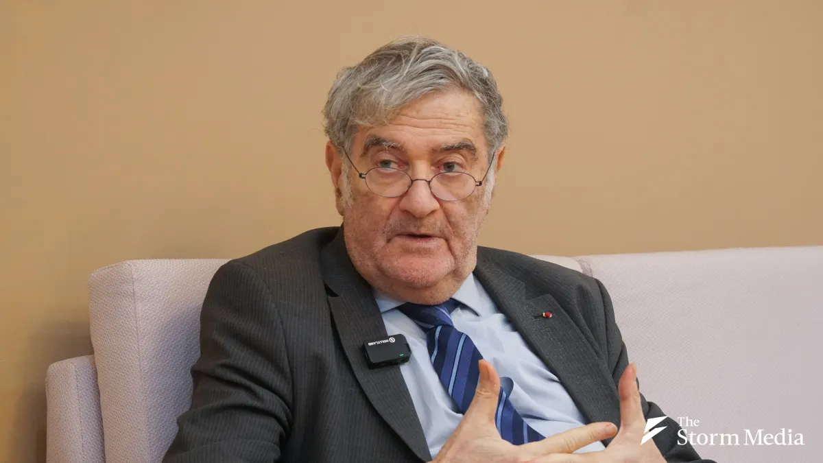 Nobel Physics Prize laureate Serge Haroche in an exclusive interview with Storm Media. (Photo by Tsai Chin-chieh)