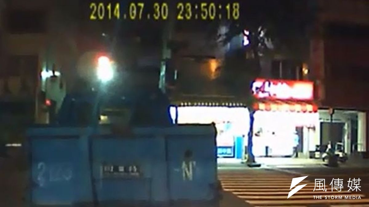 爆炸前一秒!(取自網路) 爆炸前一秒!(取自網路)