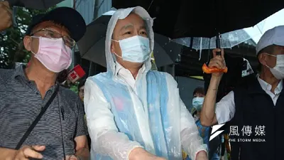 《美麗島電子報》董事長吳子嘉表示,高雄市長韓國瑜(見圖)罷免案投票若遇上梅雨,罷韓投票率有可能因此下降。(資料照,徐炳文攝)