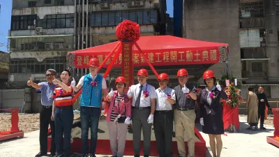 華南銀行協助住戶自力更新又添一例,921震災戶登峰大廈在住戶自主更新會主導下,經過多年整合,成功啟動重建 。(圖/華南銀行提供)