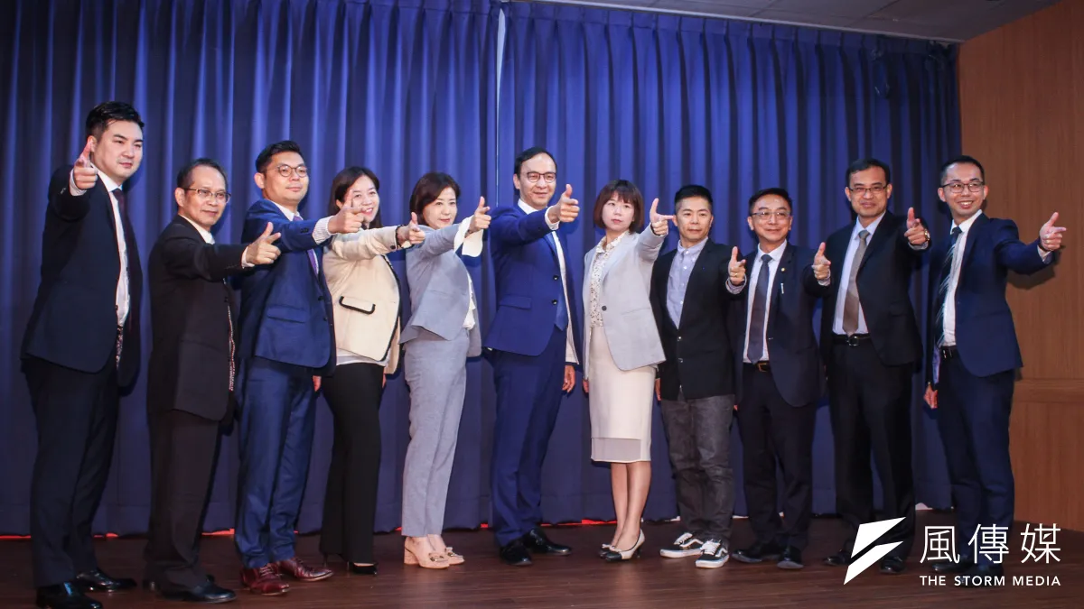 國民黨總統競選主委朱立倫16日召開「跨域領航戰隊」成立記者會。(蔡親傑攝)