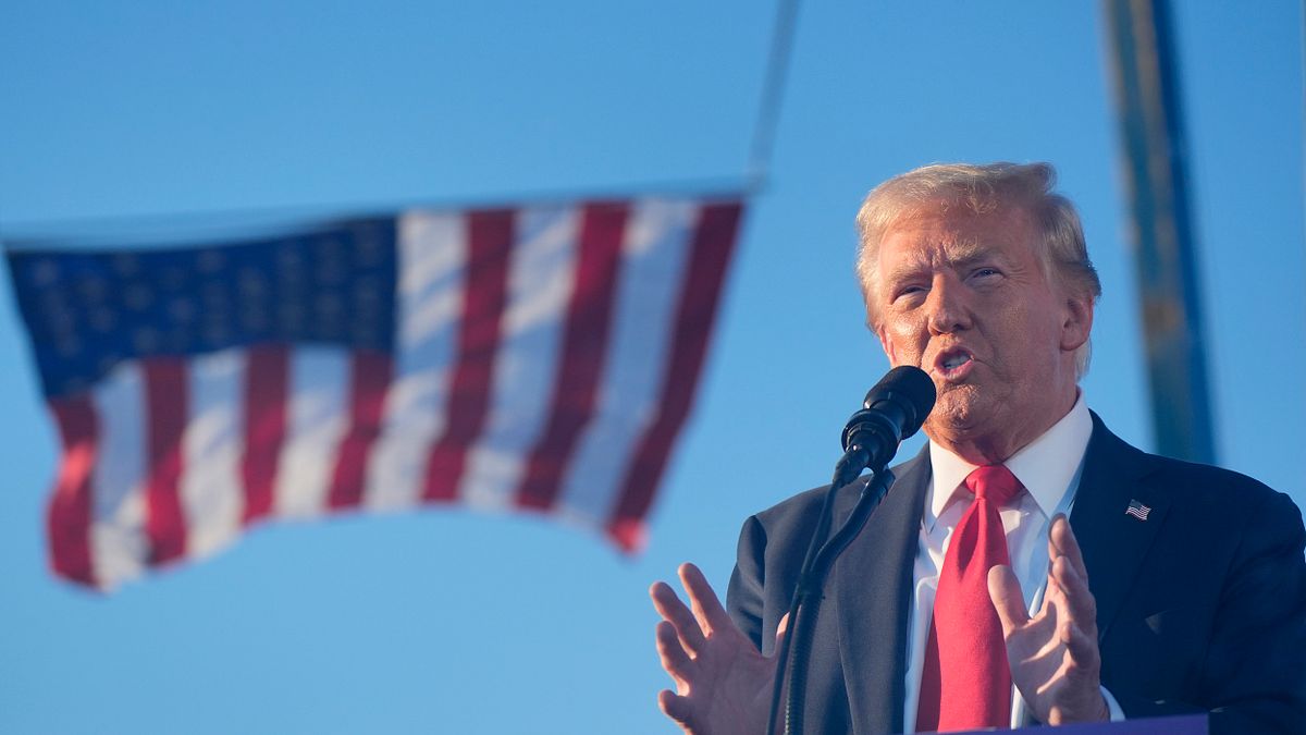 作者認為,民主黨全面操作意識形態與價值議題失效,仿若提醒民進黨政府,除了「抗中保臺」與「維護自由民主」等意識型態的口號治國之外,民生問題亦要重視。(美聯社) 作者認為,民主黨全面操作意識形態與價值議題失效,仿若提醒民進黨政府,除了「抗中保臺」與「維護自由民主」等意識型態的口號治國之外,民生問題亦要重視。(美聯社)