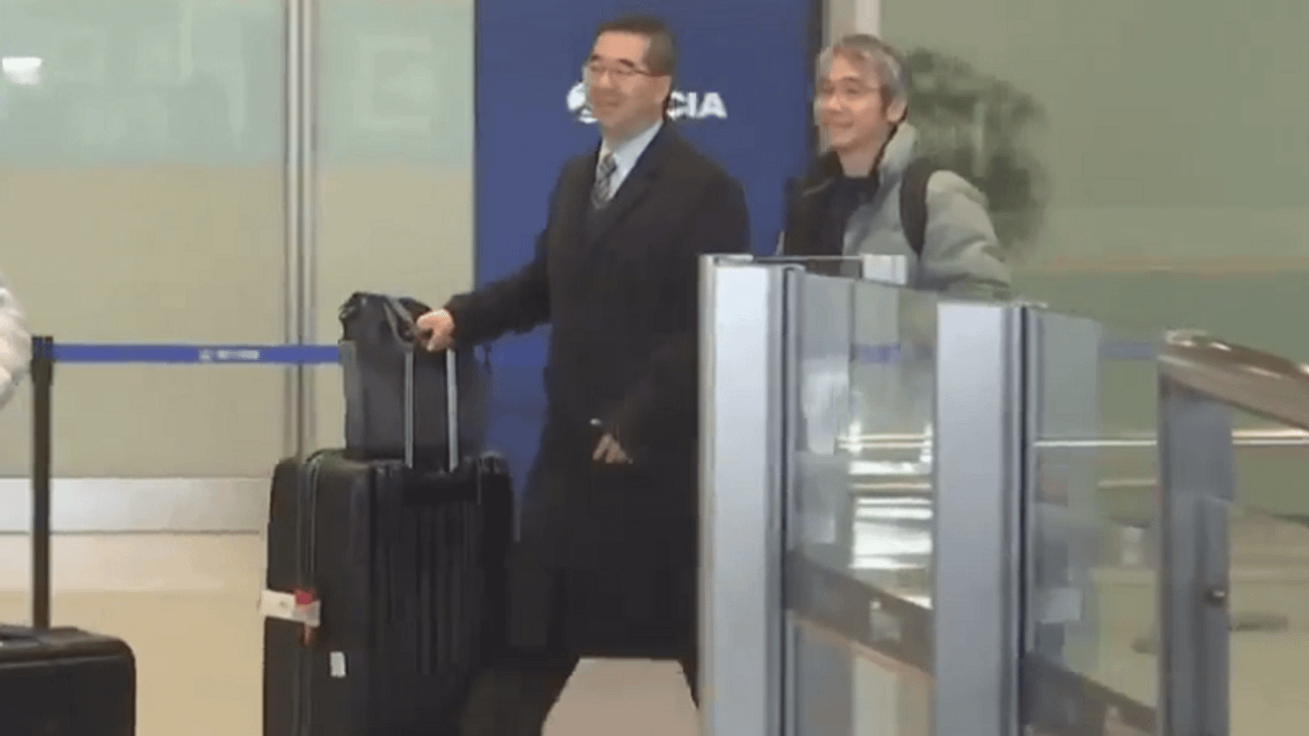 馬英九基金会執行長の蕭旭岑(左)は2月10日、大九学堂の青年たちを率いて北京を訪問し、文化交流を行った。(アモイテレビ映像のスクリーンショット) 馬英九基金会執行長の蕭旭岑(左)は2月10日、大九学堂の青年たちを率いて北京を訪問し、文化交流を行った。(アモイテレビ映像のスクリーンショット)