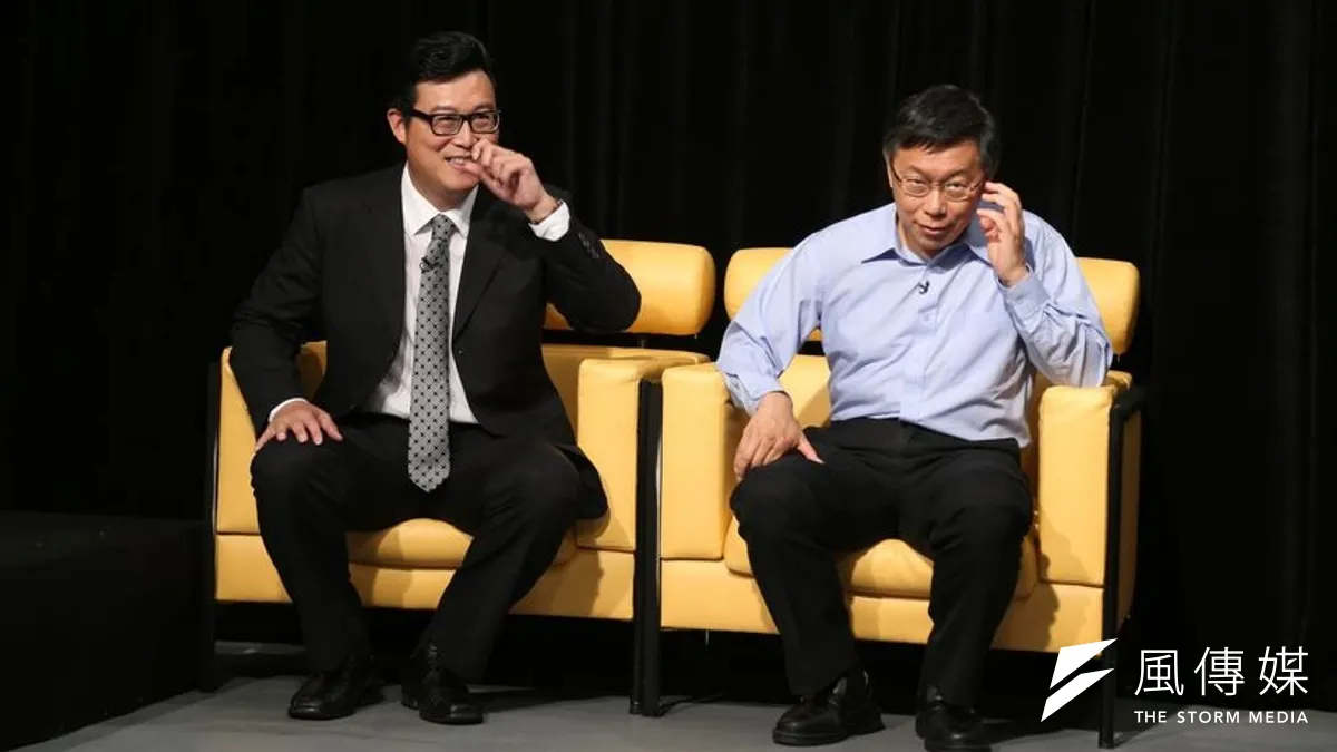 在野陣營台北市長參選人姚文智、柯文哲舉行首場電視政見辯論會,精彩過招。(吳逸驊攝)