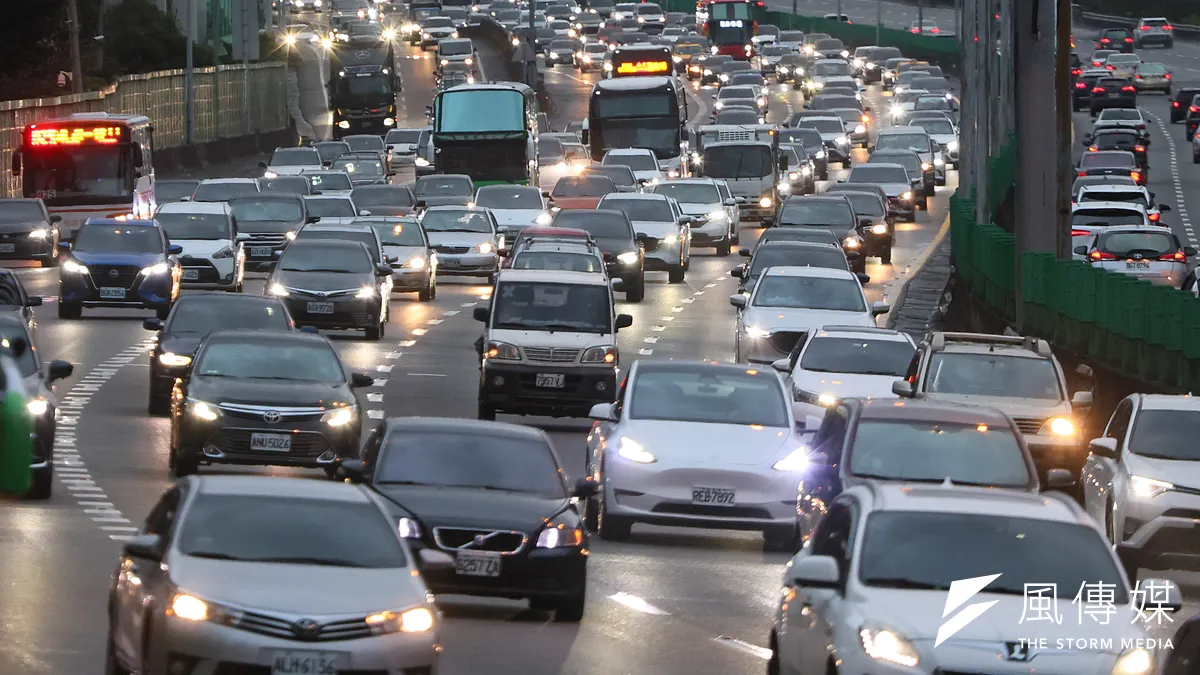 台東縣警察局公布,2025年元旦起,新增7處易肇事路口設置設備。(資料照/顏麟宇攝) 台東縣警察局公布,2025年元旦起,新增7處易肇事路口設置設備。(資料照/顏麟宇攝)