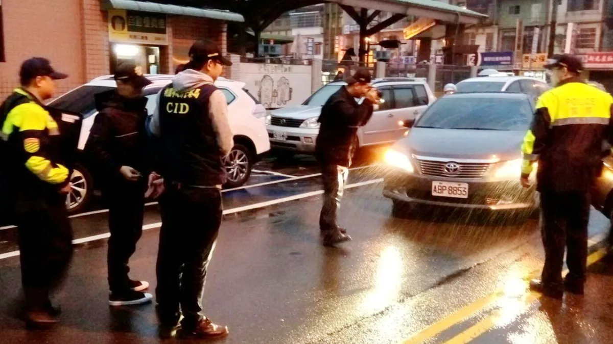 加強年節安全維護 桃警實施防搶演練