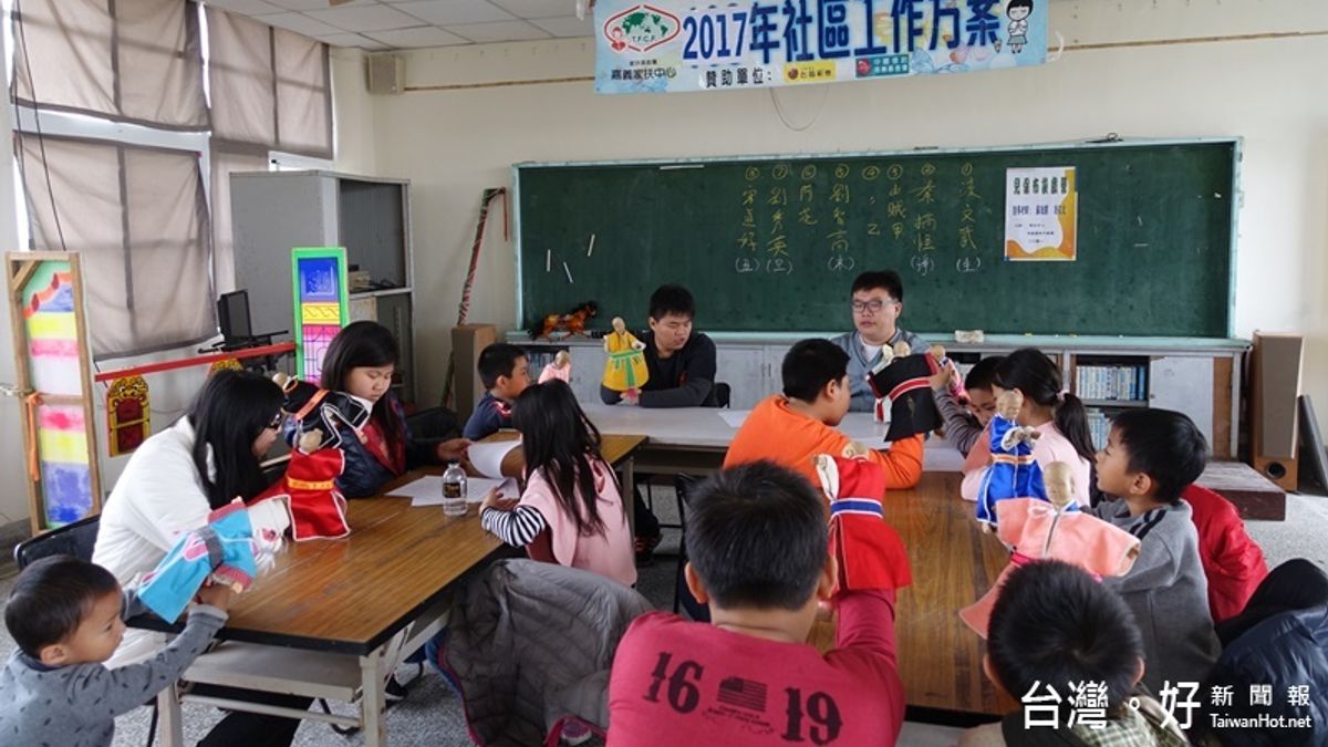 提倡兒童保護觀念 兒保布袋戲上演行俠仗義 提倡兒童保護觀念 兒保布袋戲上演行俠仗義