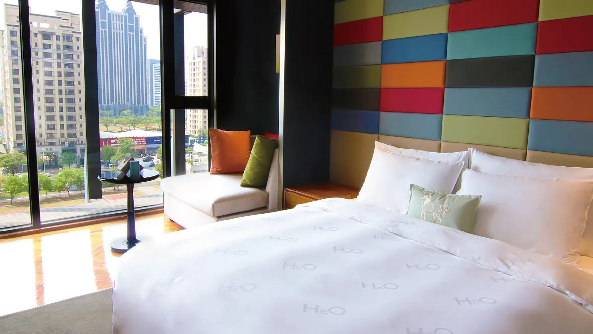 飯店角落的矮椅是什麼?不是用來坐的!(資料圖/徐炳文攝) 飯店角落的矮椅是什麼?不是用來坐的!(資料圖/徐炳文攝)