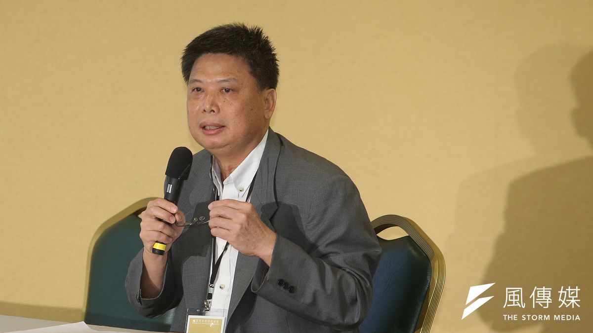 政大教授徐世榮痛批,農委會主委林聰賢把北農總經理吳音寧推出來引砲火求自保,直呼「以後誰敢和你一起做事」?(陳明仁攝) 政大教授徐世榮痛批,農委會主委林聰賢把北農總經理吳音寧推出來引砲火求自保,直呼「以後誰敢和你一起做事」?(陳明仁攝)