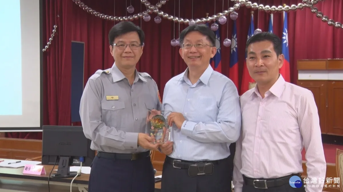 全聯助治安宣導數位化 蘆洲分局贈感謝狀