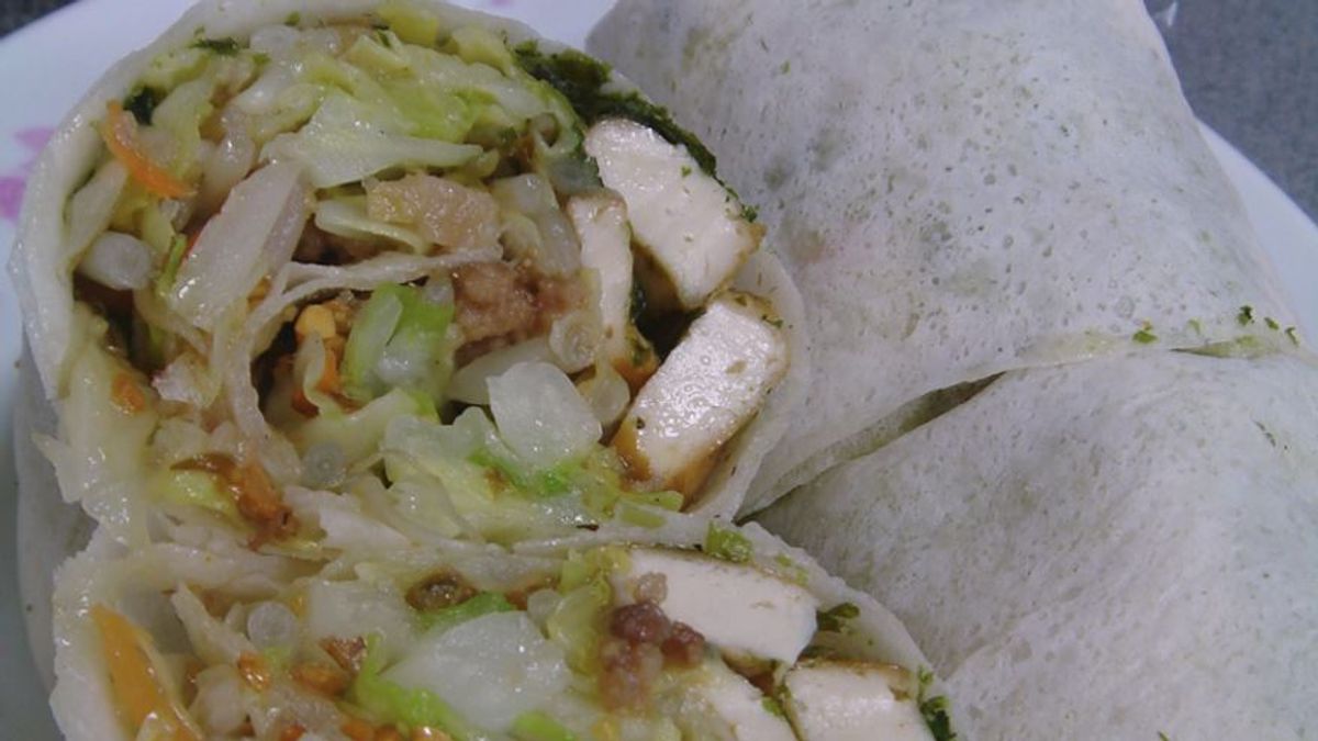 潤餅皮和內餡暗藏3大食安危機!(圖/wikimedia) 潤餅皮和內餡暗藏3大食安危機!(圖/wikimedia)