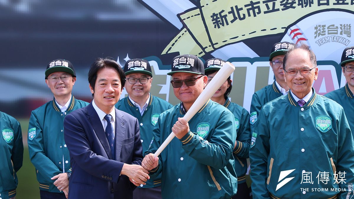 20231120-民進黨總統參選人賴清德(左)、新北市立委參選人莊銘淵(中)20日出席「新北市12選區立委候選人聯合登記」記者會。(顏麟宇攝) 20231120-民進黨總統參選人賴清德(左)、新北市立委參選人莊銘淵(中)20日出席「新北市12選區立委候選人聯合登記」記者會。(顏麟宇攝)