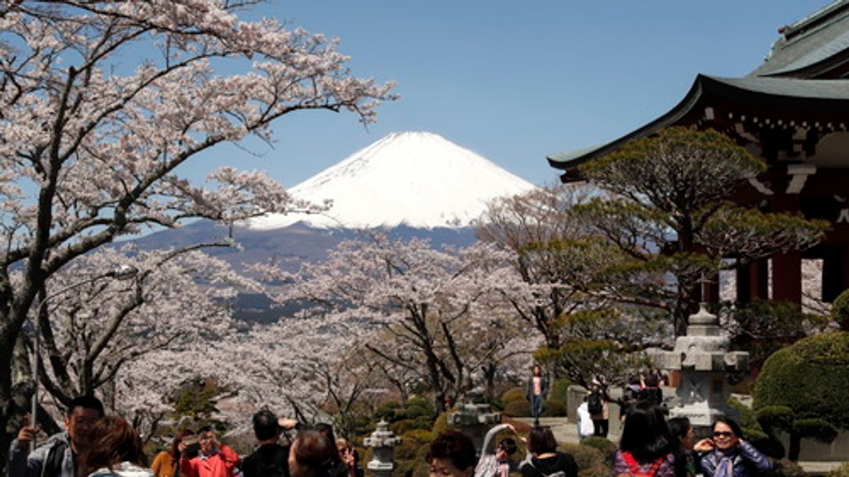 從地形與氣象的角度看歷史,會產生一連串的驚喜與新發現。將這些新發現與驚喜撰寫成冊時,彷彿也形成了一條攀登文明之山的明路。(資料照,新華社) 從地形與氣象的角度看歷史,會產生一連串的驚喜與新發現。將這些新發現與驚喜撰寫成冊時,彷彿也形成了一條攀登文明之山的明路。(資料照,新華社)